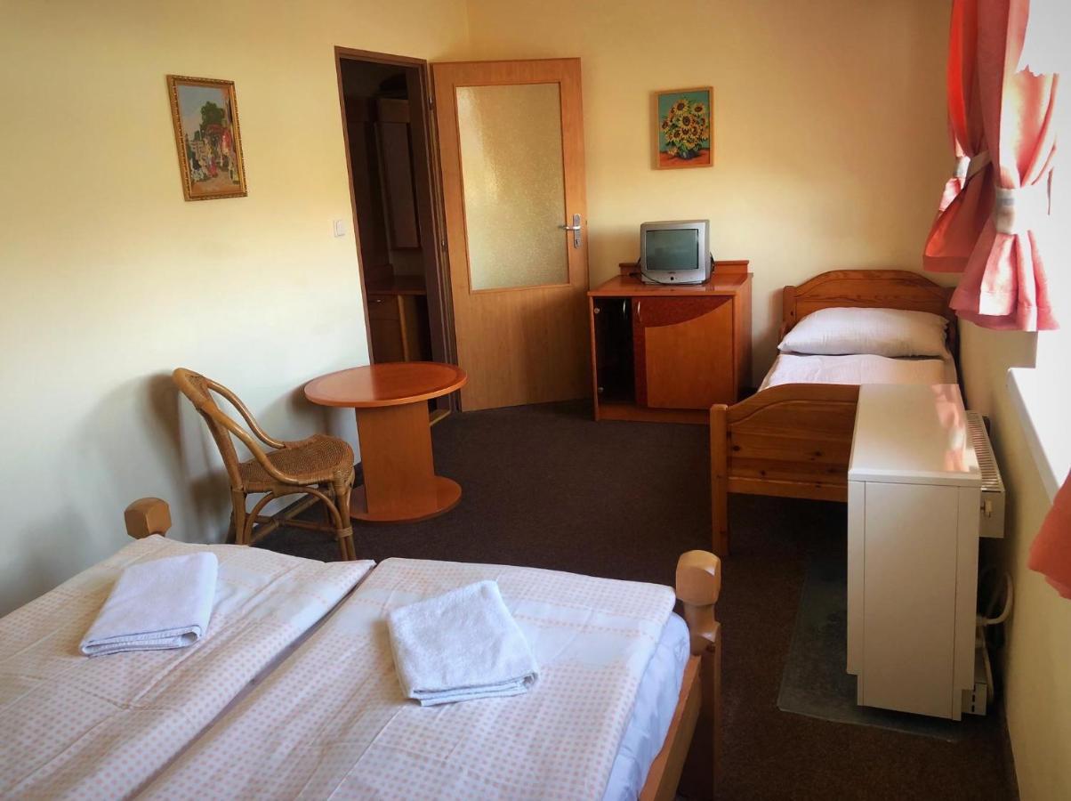 Penzion Na Pracharne Kladruby  Eksteriør bilde